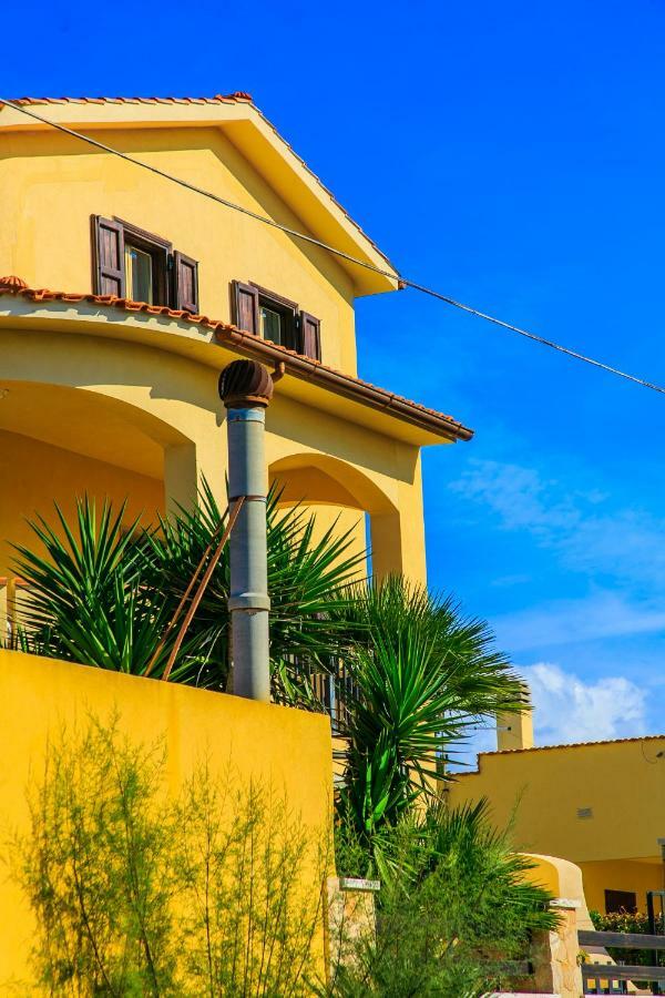 ヴァルデーリチェ Casa Vacanze L'Orizzonteアパートホテル エクステリア 写真