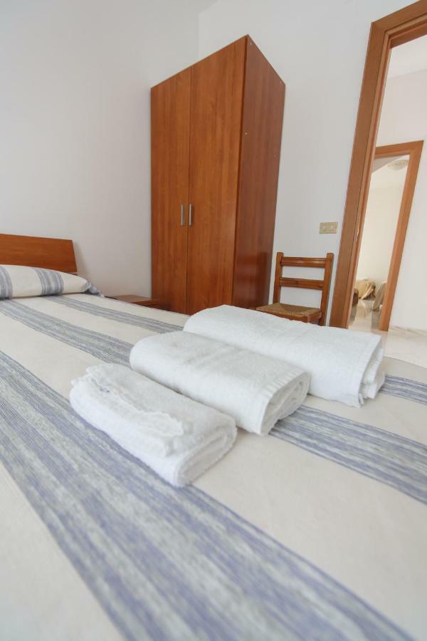 ヴァルデーリチェ Casa Vacanze L'Orizzonteアパートホテル エクステリア 写真