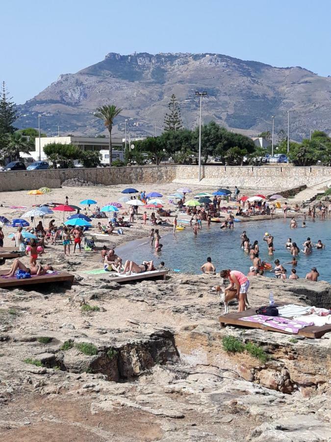 ヴァルデーリチェ Casa Vacanze L'Orizzonteアパートホテル エクステリア 写真