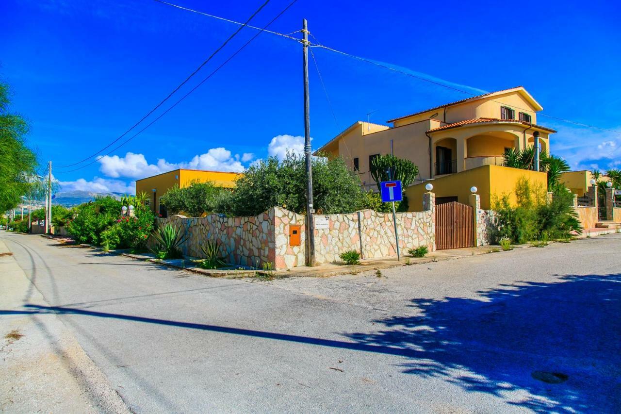 ヴァルデーリチェ Casa Vacanze L'Orizzonteアパートホテル エクステリア 写真