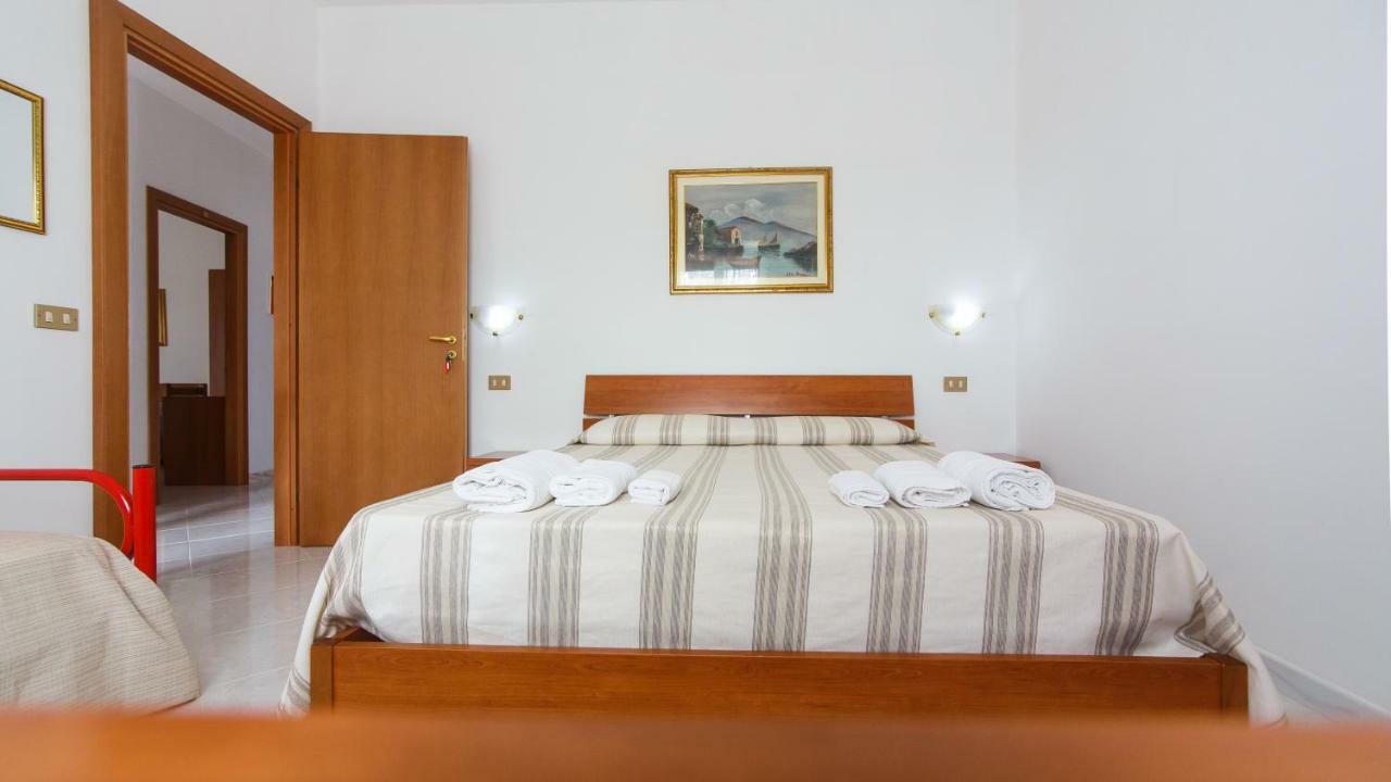 ヴァルデーリチェ Casa Vacanze L'Orizzonteアパートホテル エクステリア 写真