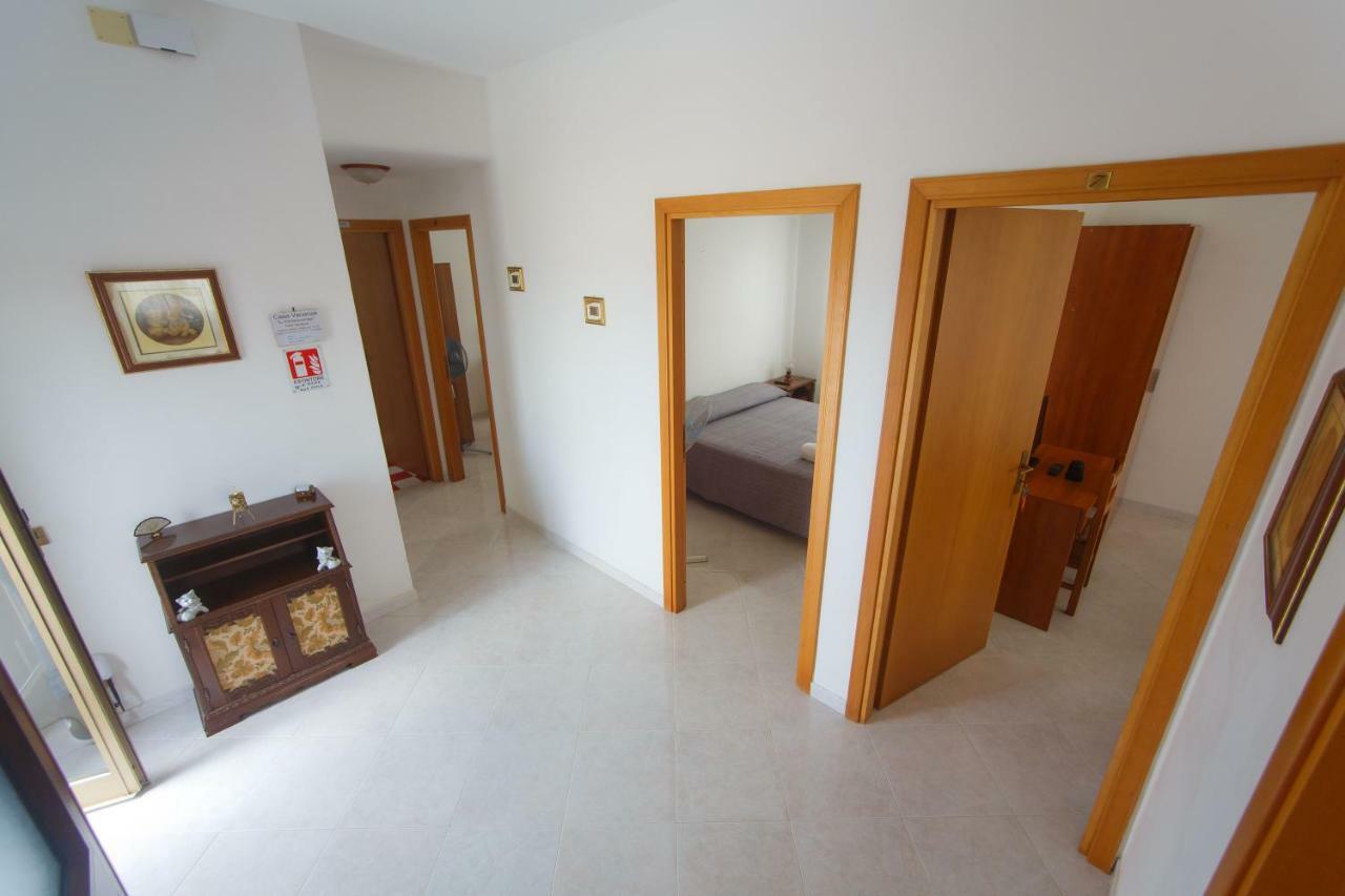 ヴァルデーリチェ Casa Vacanze L'Orizzonteアパートホテル エクステリア 写真