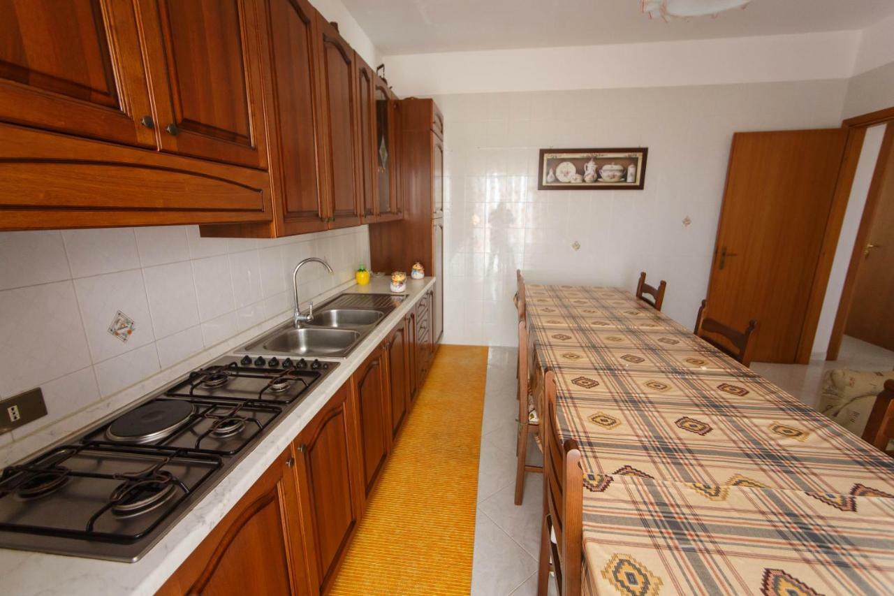 ヴァルデーリチェ Casa Vacanze L'Orizzonteアパートホテル エクステリア 写真