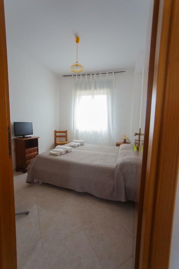 ヴァルデーリチェ Casa Vacanze L'Orizzonteアパートホテル エクステリア 写真