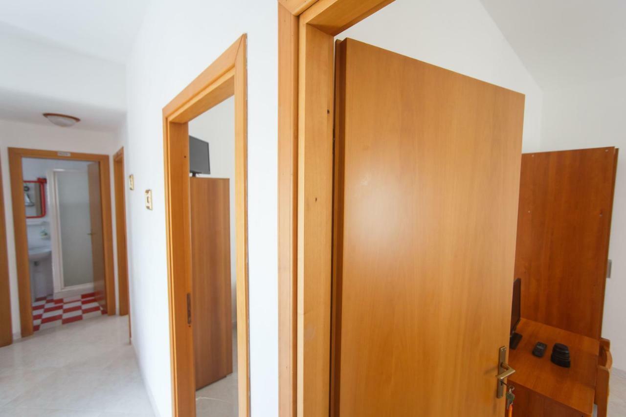 ヴァルデーリチェ Casa Vacanze L'Orizzonteアパートホテル エクステリア 写真