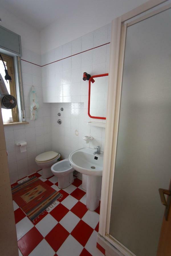 ヴァルデーリチェ Casa Vacanze L'Orizzonteアパートホテル エクステリア 写真